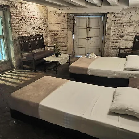 Hostal Be Lounge